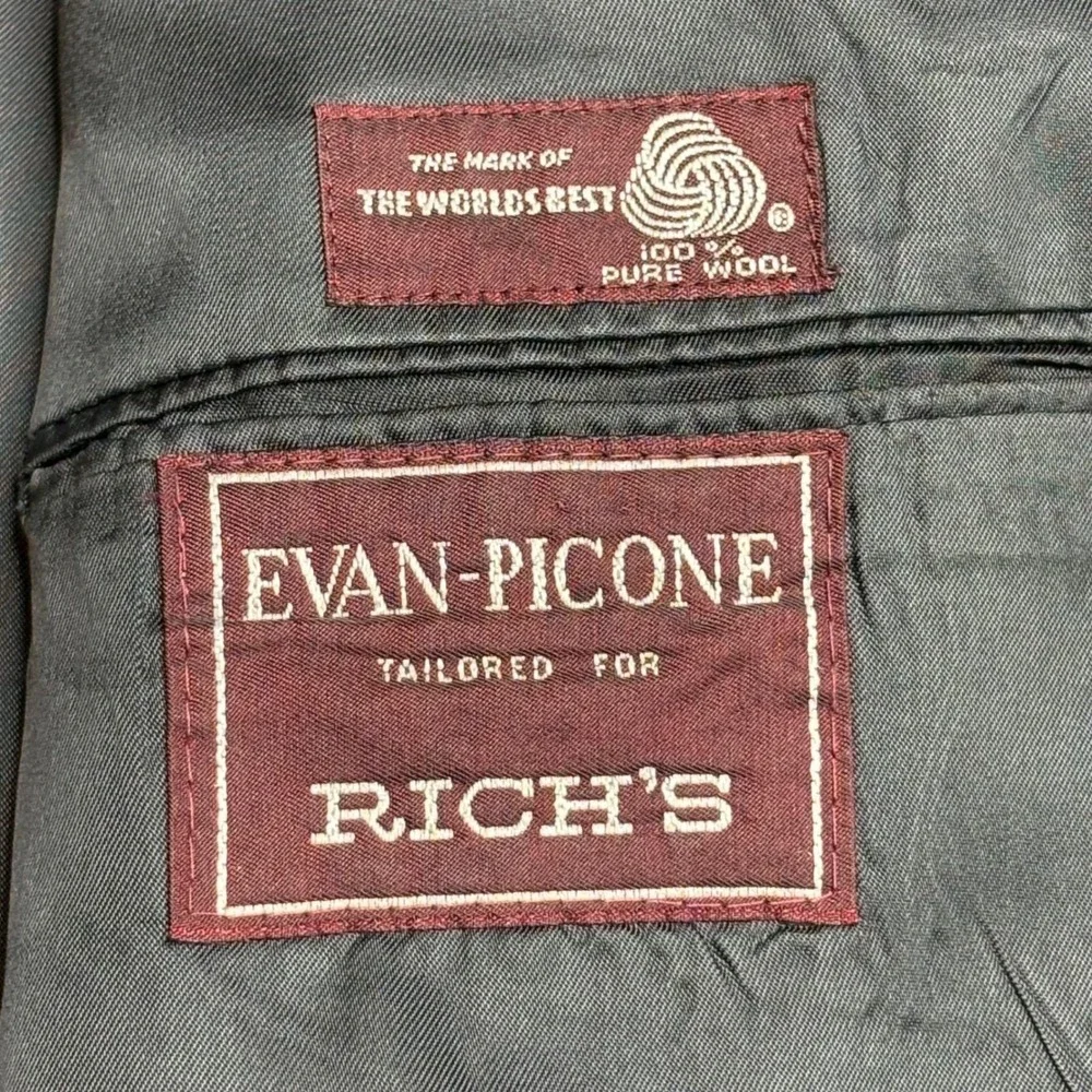 Vintage Evan-Picone Navy Blue Blazer 100% Pure Wool Gold Crest Button Rich's 48L